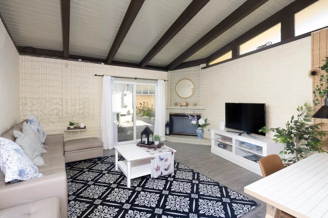 Photo of Bedroom in Downtown