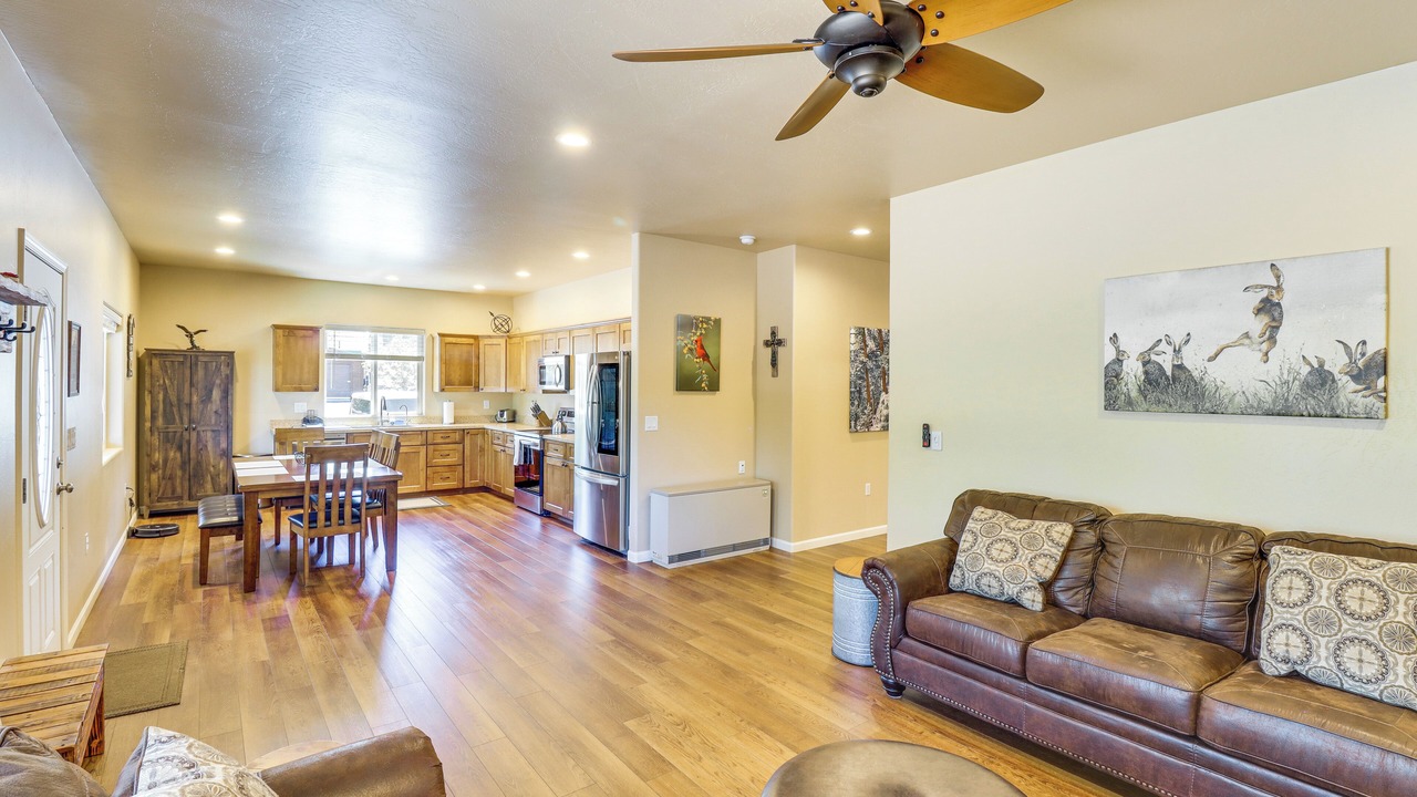 Photo of Livingroom in Clay Springs