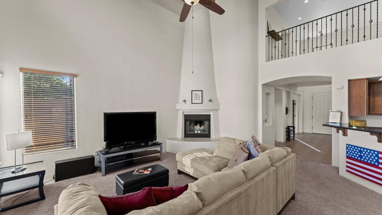 Photo of Livingroom in Rincon Trails