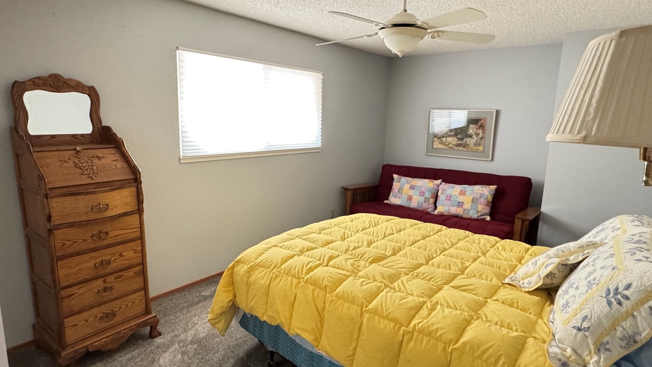 Photo of Bedroom in Lakehead