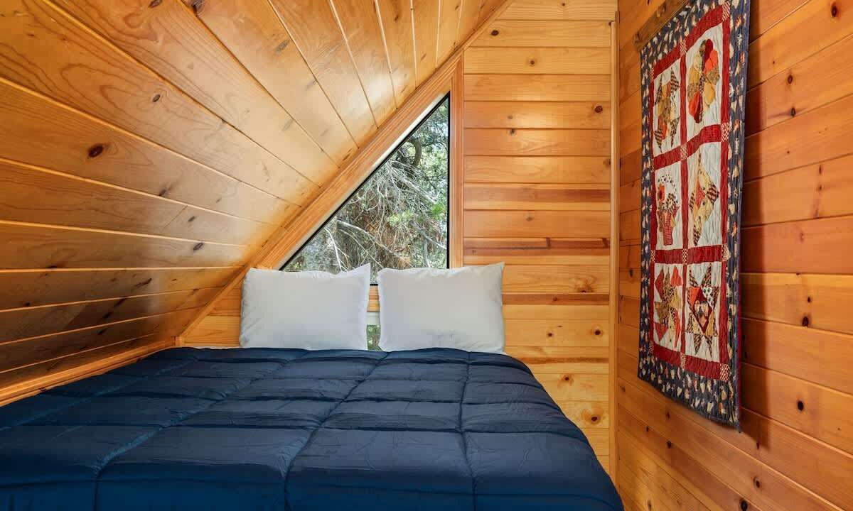 Photo of Bedroom in Big Creek