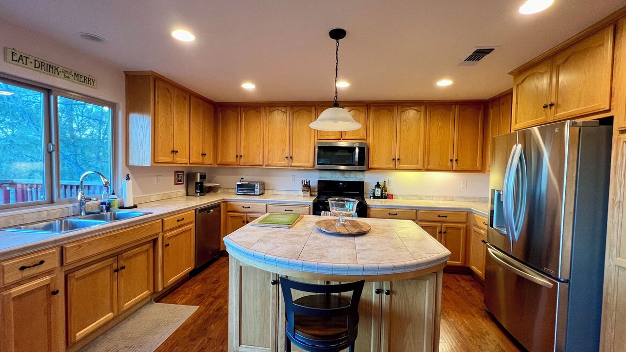 Photo of Kitchen in Oak Shores