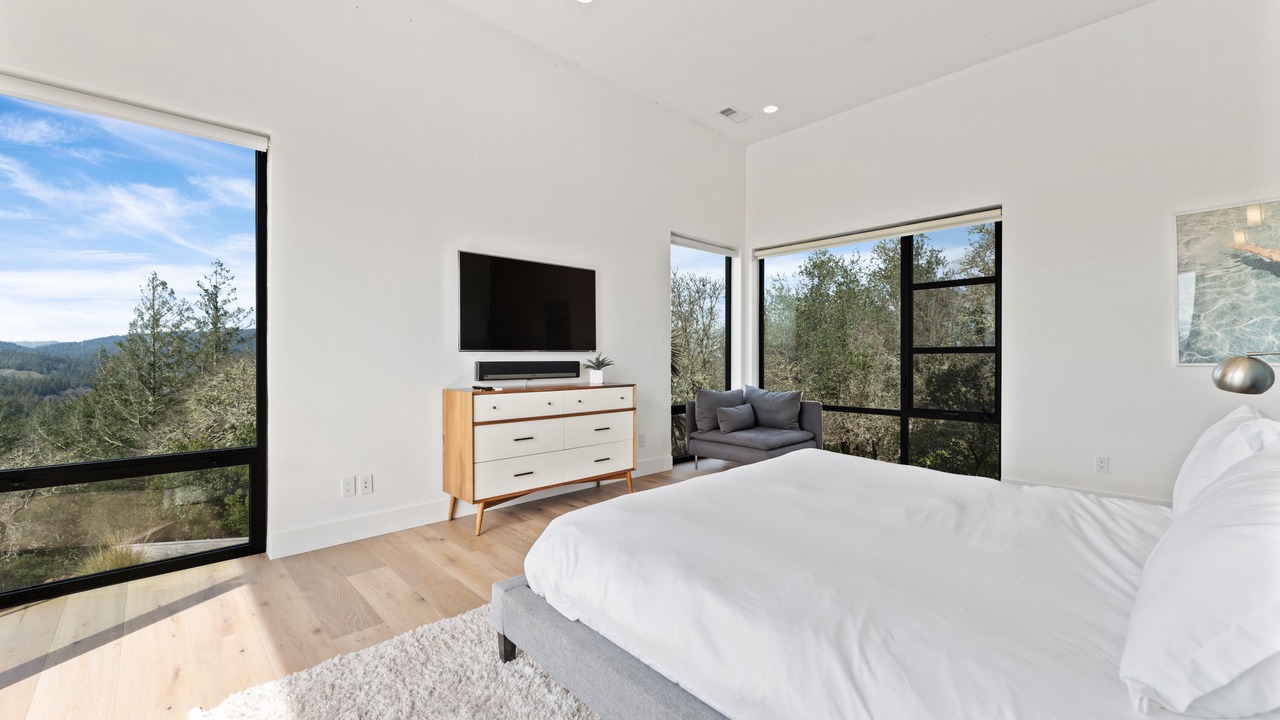 Photo of Bedroom in Forestville