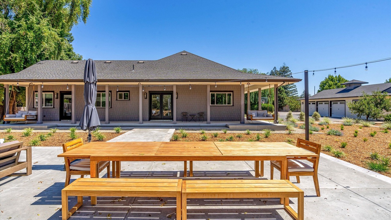 Photo of Outdoor in Vineburg