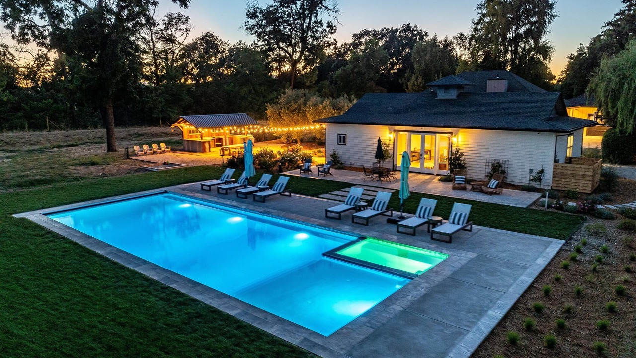 Photo of Outdoor in Vineburg