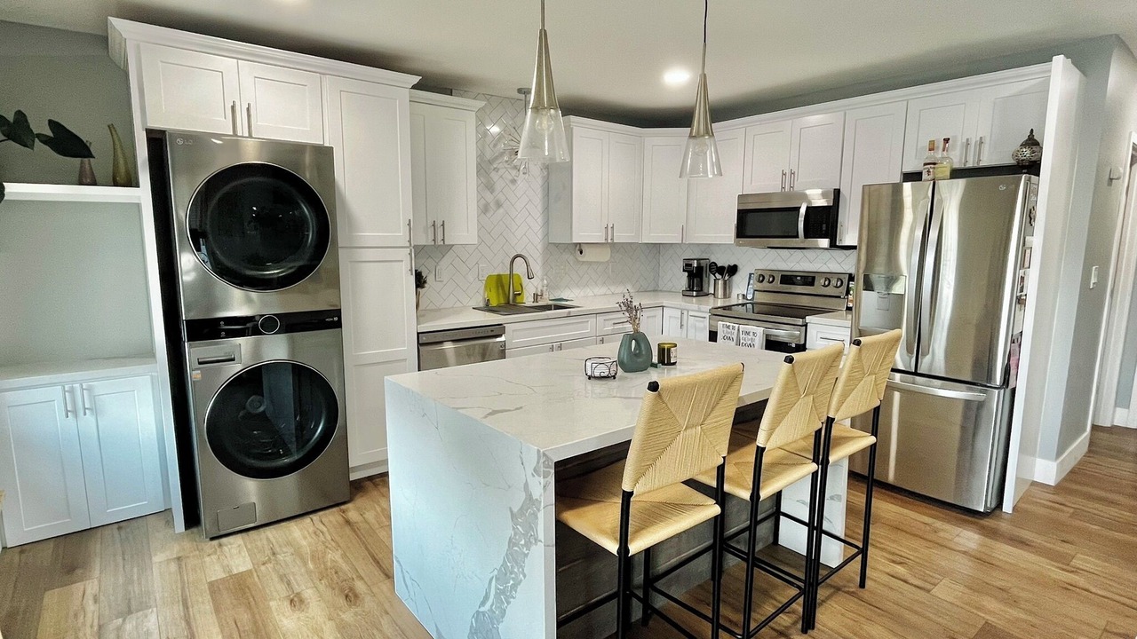 Photo of Kitchen in Midway-Pacific Highway
