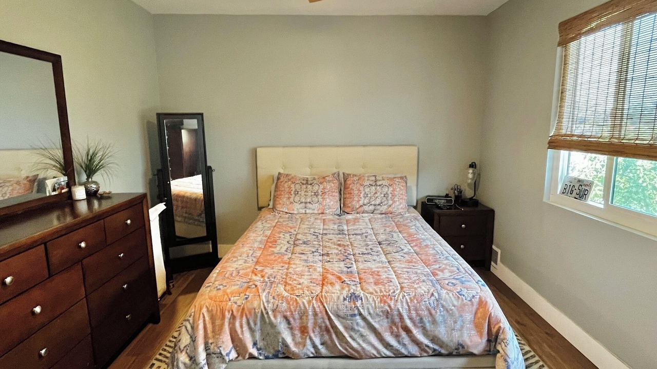 Photo of Bedroom in Midway-Pacific Highway