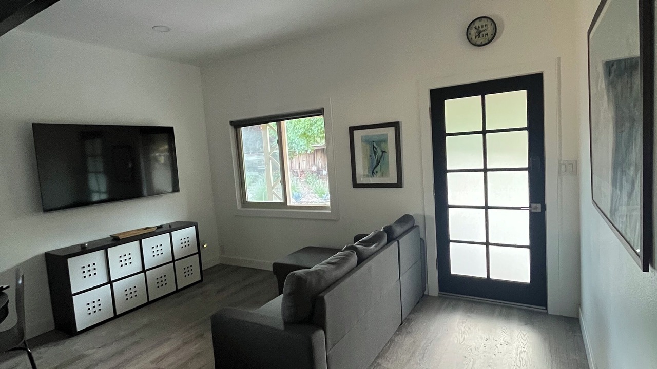 Photo of Livingroom in Concord