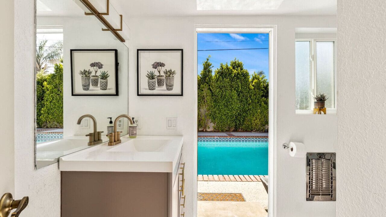 Photo of Bathroom in Desert Park Estates