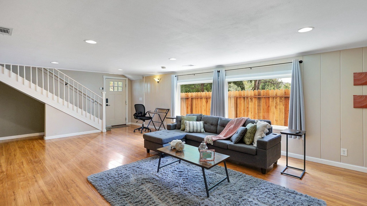 Photo of Livingroom in Sunset