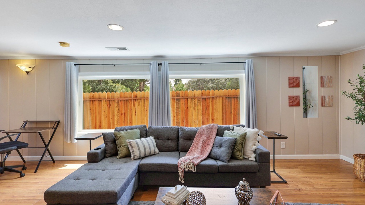 Photo of Livingroom in Sunset