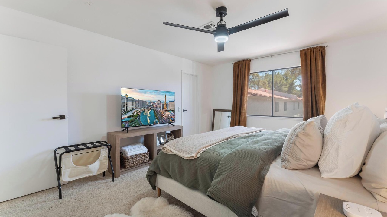 Photo of Bedroom in Spring Valley