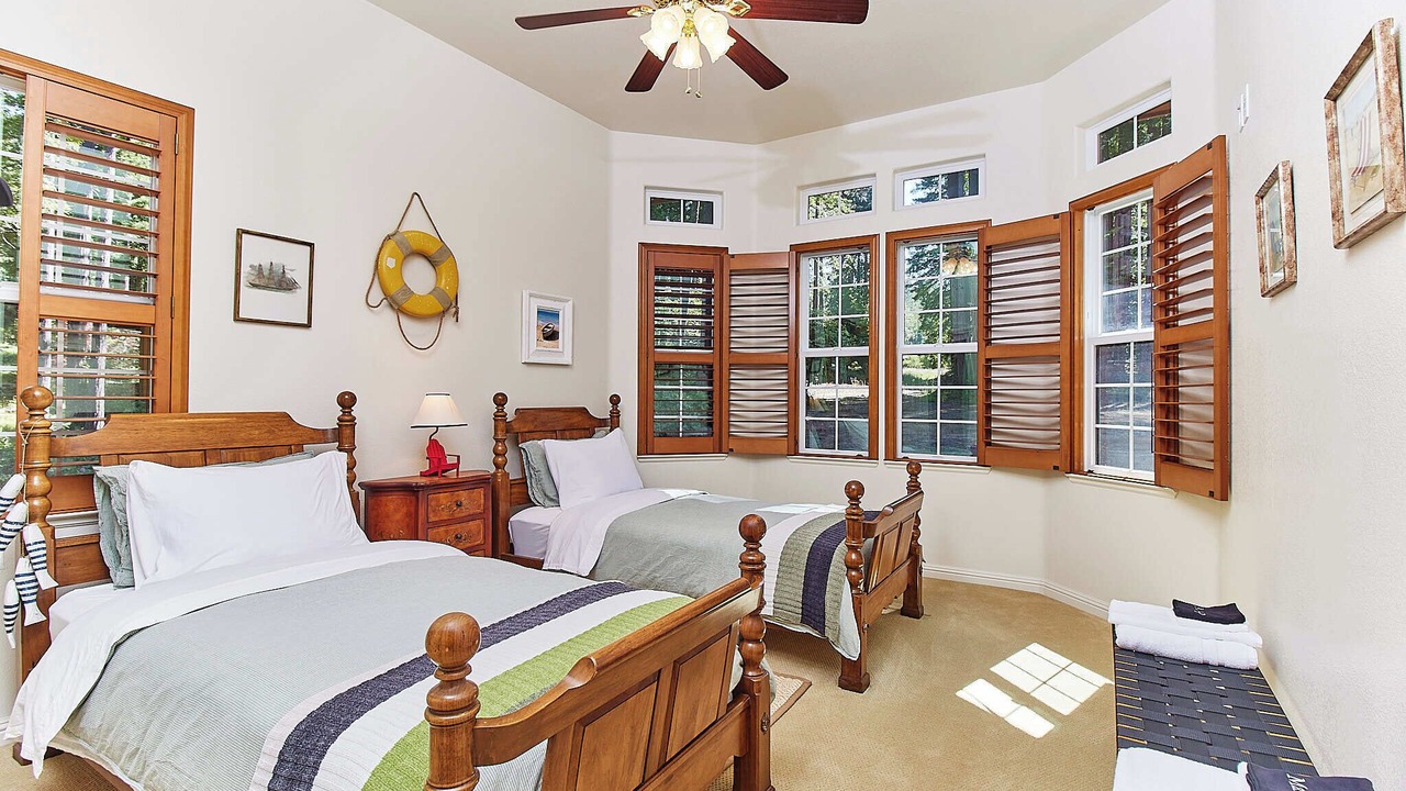 Photo of Bedroom in Cazadero