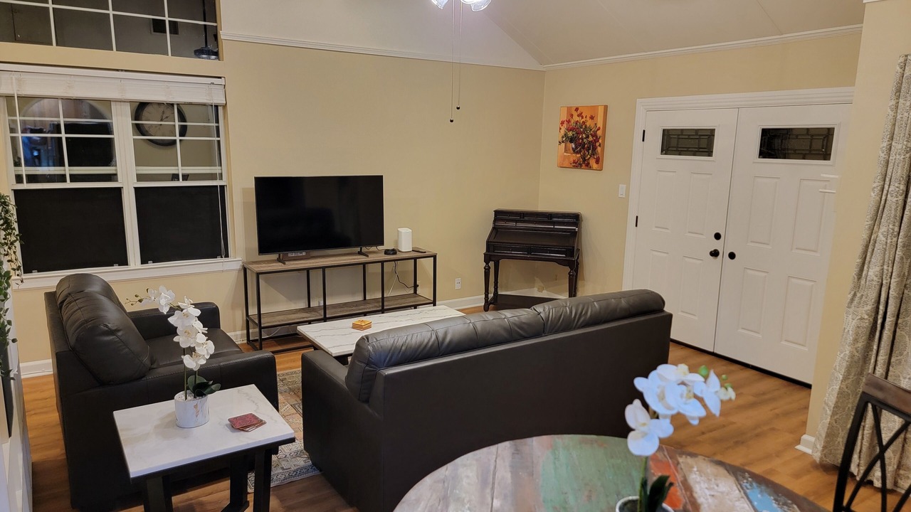Photo of Livingroom in Concord