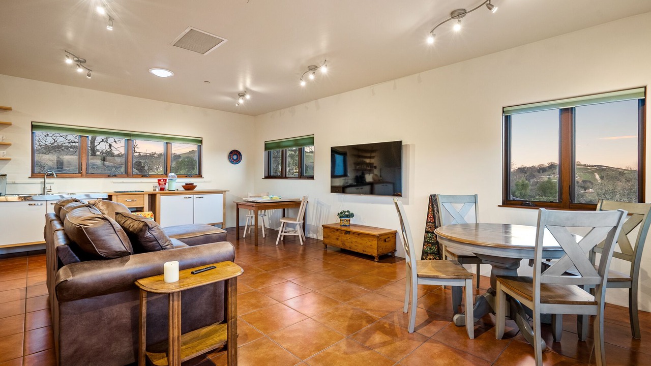 Photo of Bedroom in Atascadero