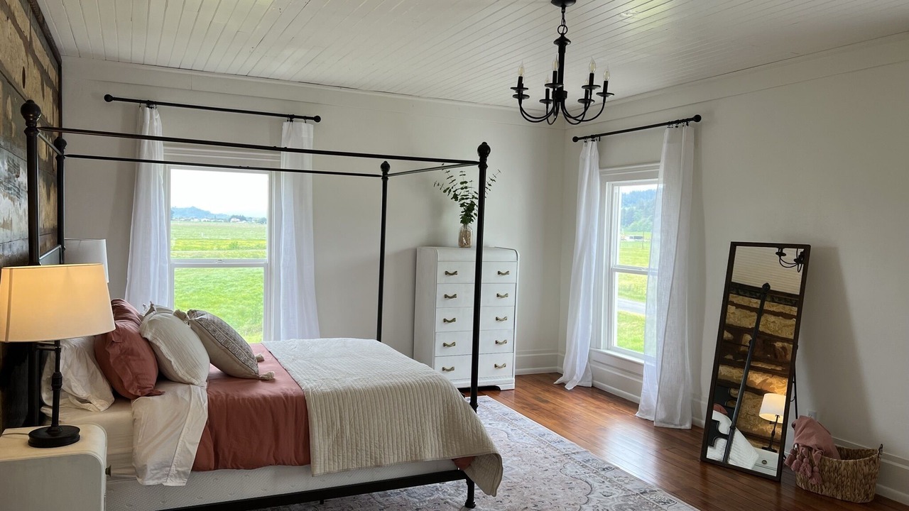 Photo of Bedroom in Ferndale
