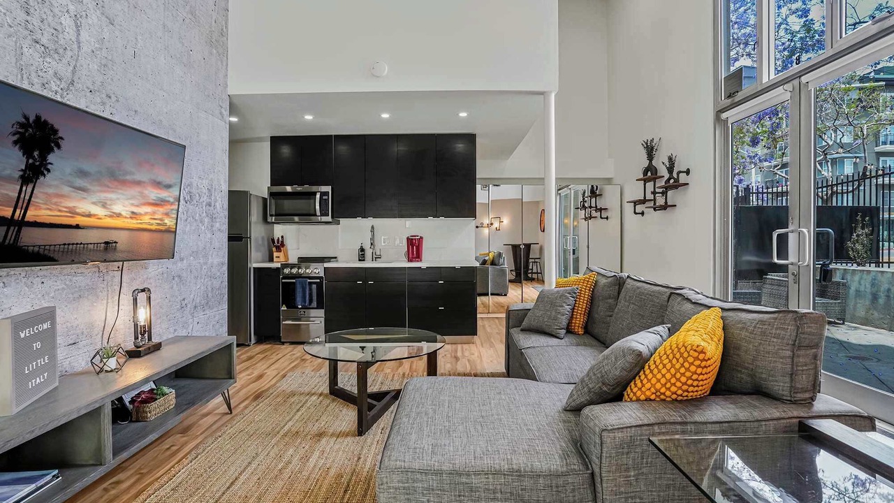 Photo of Livingroom in Little Italy