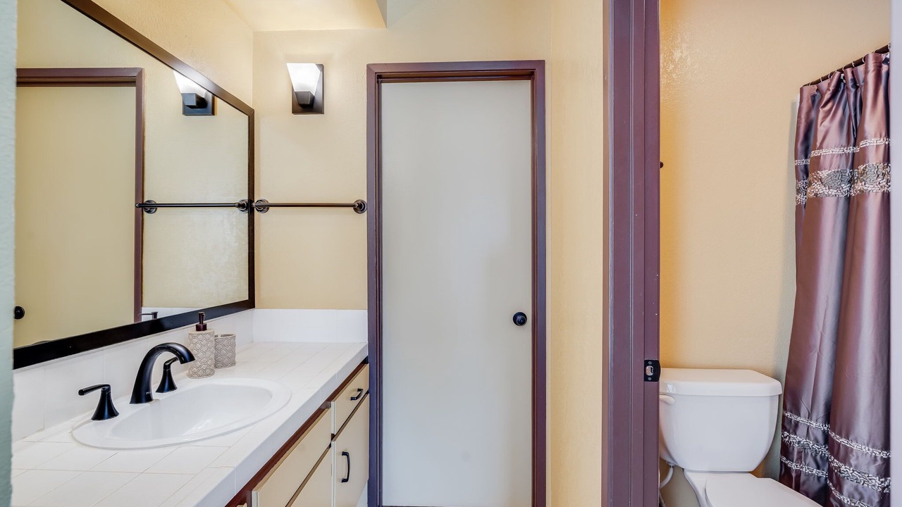 Photo of Bathroom in Sunrise Vista Chino