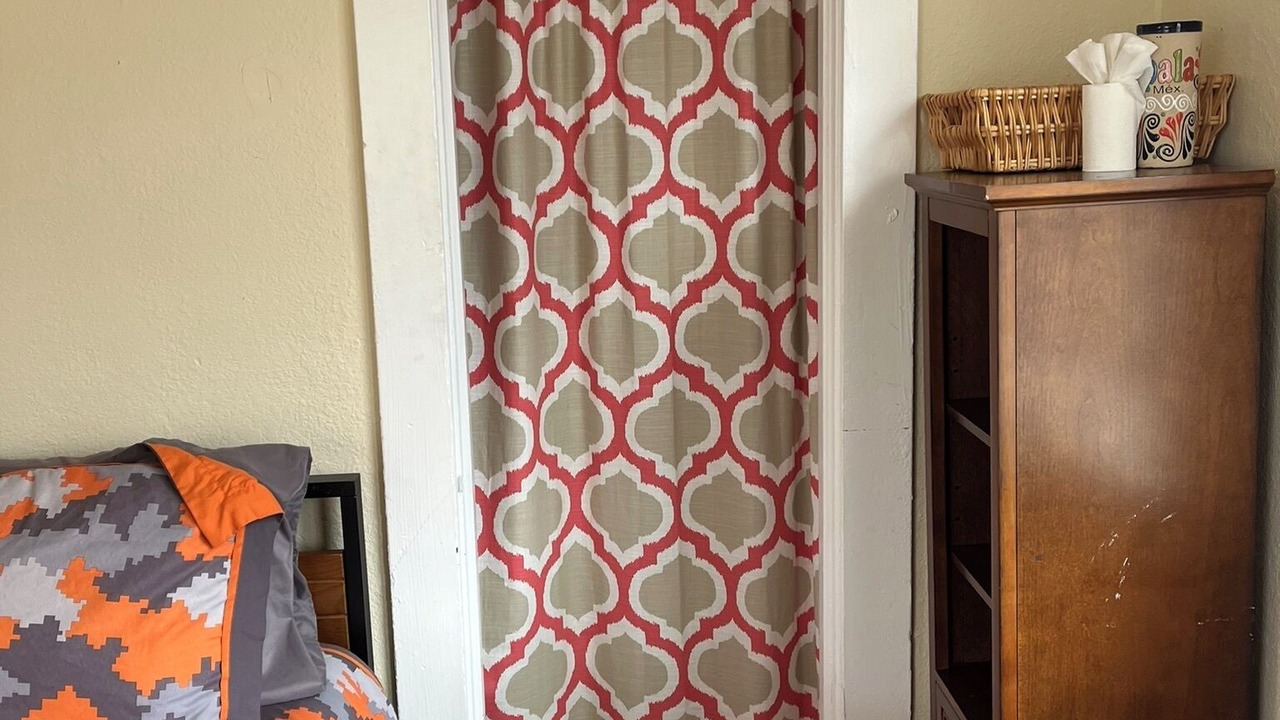 Photo of Bedroom in East Palo Alto