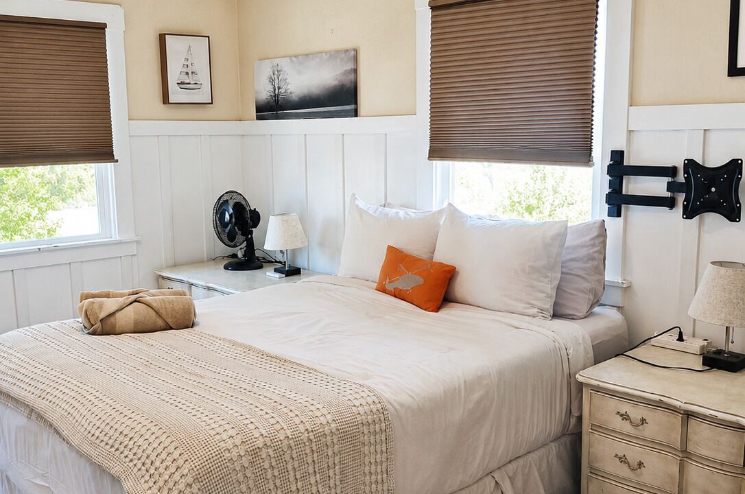 Photo of Bedroom in East Palo Alto