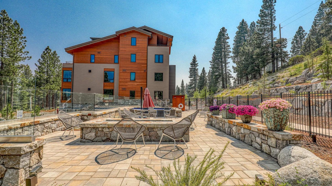 Photo of Patio Balcony in North Lake Tahoe