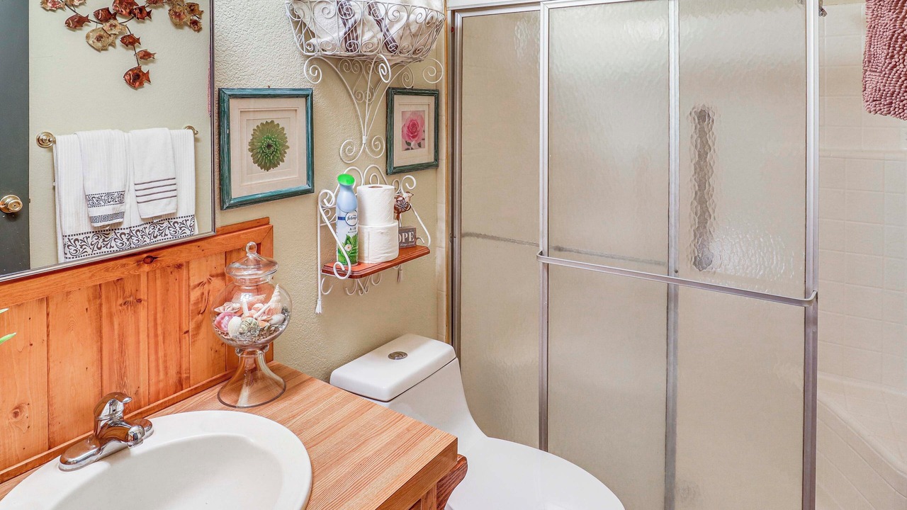 Photo of Bathroom in Dolan Springs