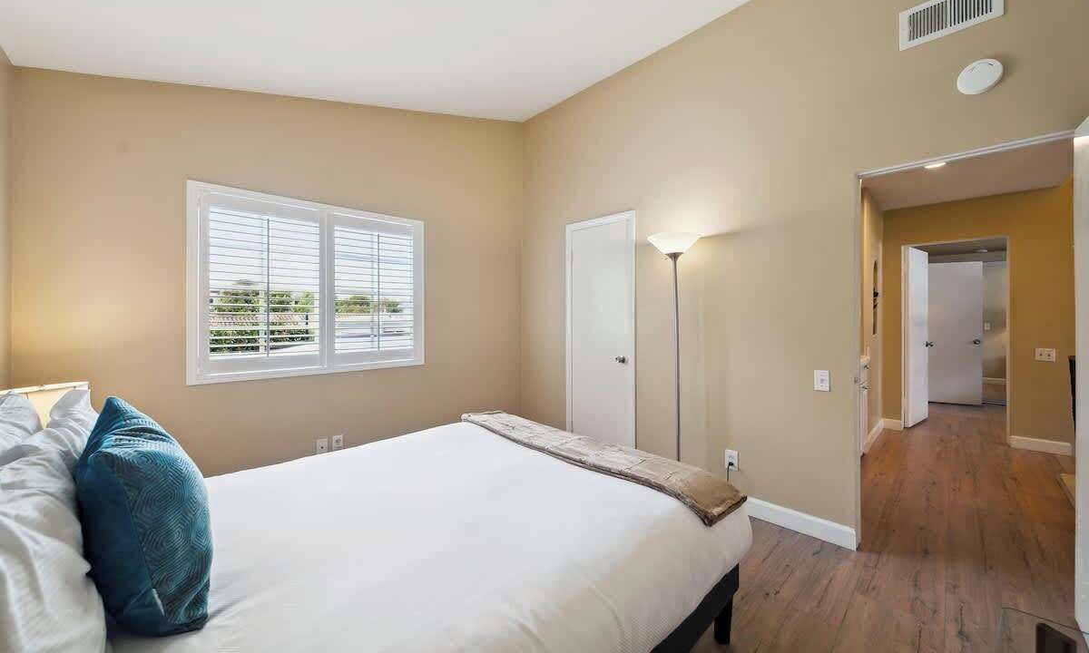 Photo of Bedroom in Corona del Mar