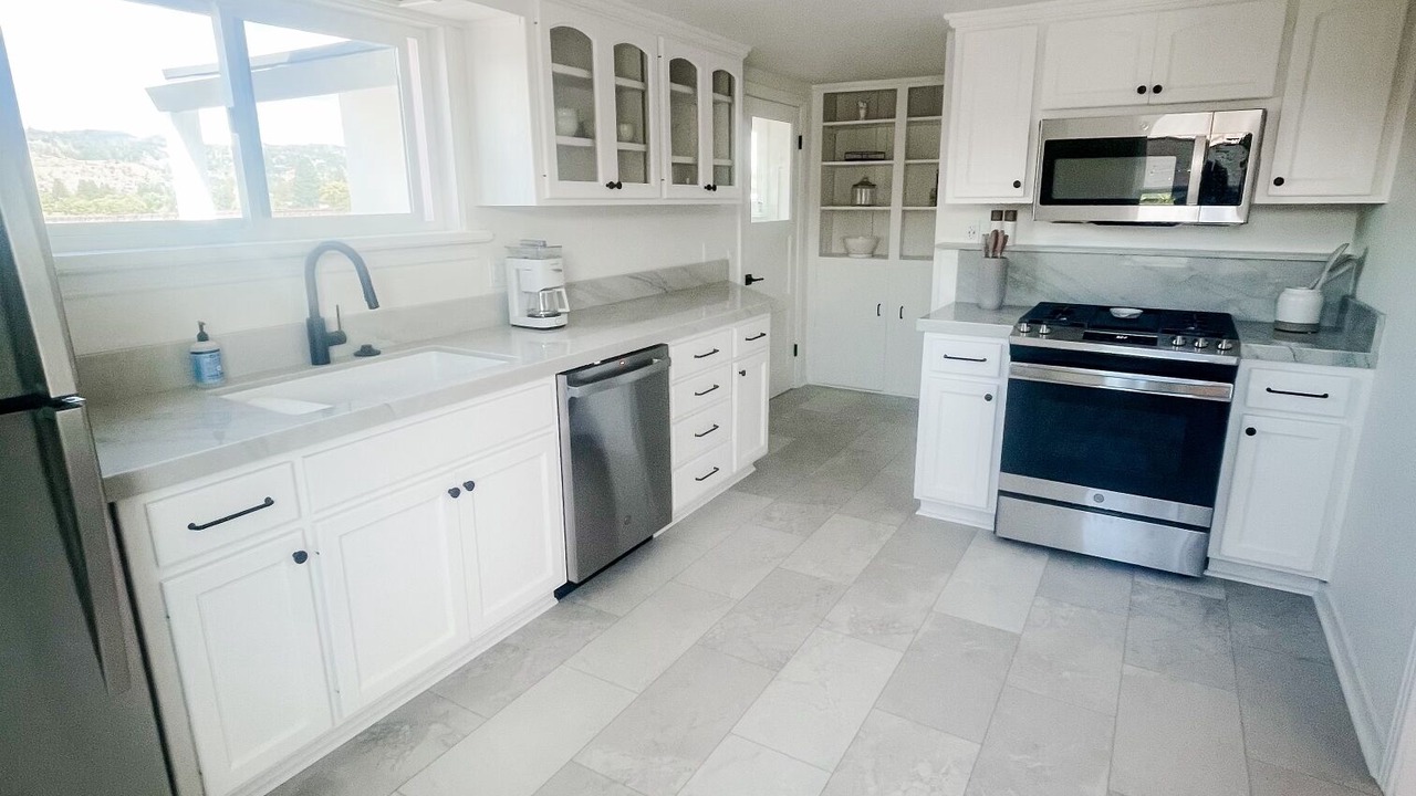 Photo of Kitchen in St. Helena