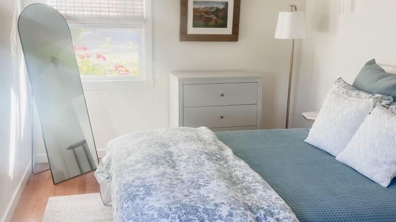 Photo of Bedroom in St. Helena