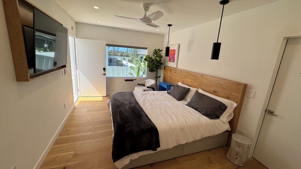 Photo of Bedroom in Village of La Jolla