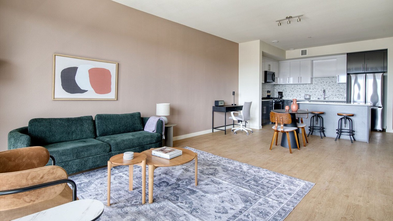 Photo of Livingroom in Piedmont Avenue