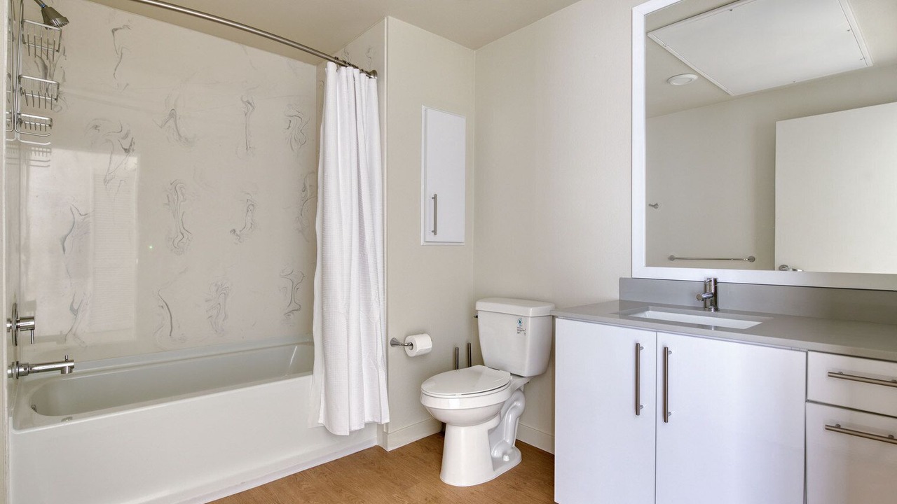 Photo of Bathroom in Piedmont Avenue
