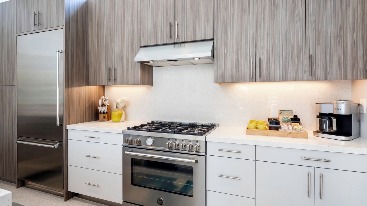 Photo of Kitchen in Racquet Club West