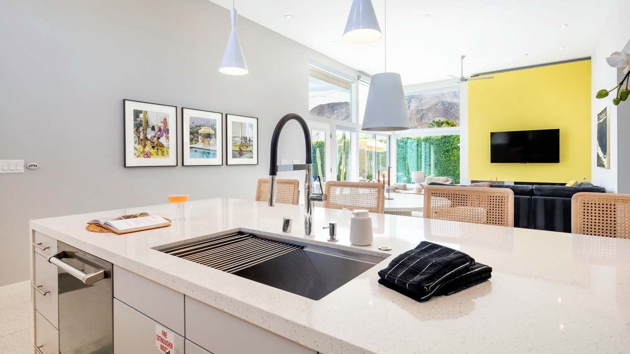 Photo of Kitchen in Racquet Club West