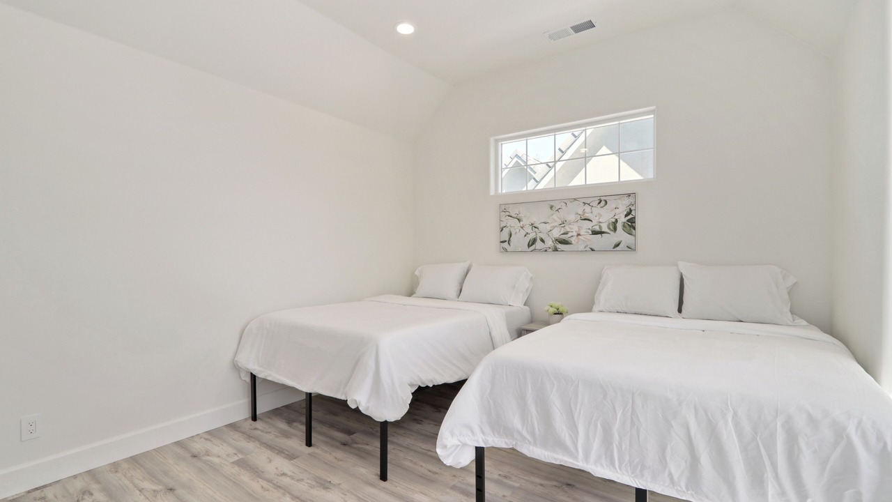 Photo of Bedroom in Central Davis