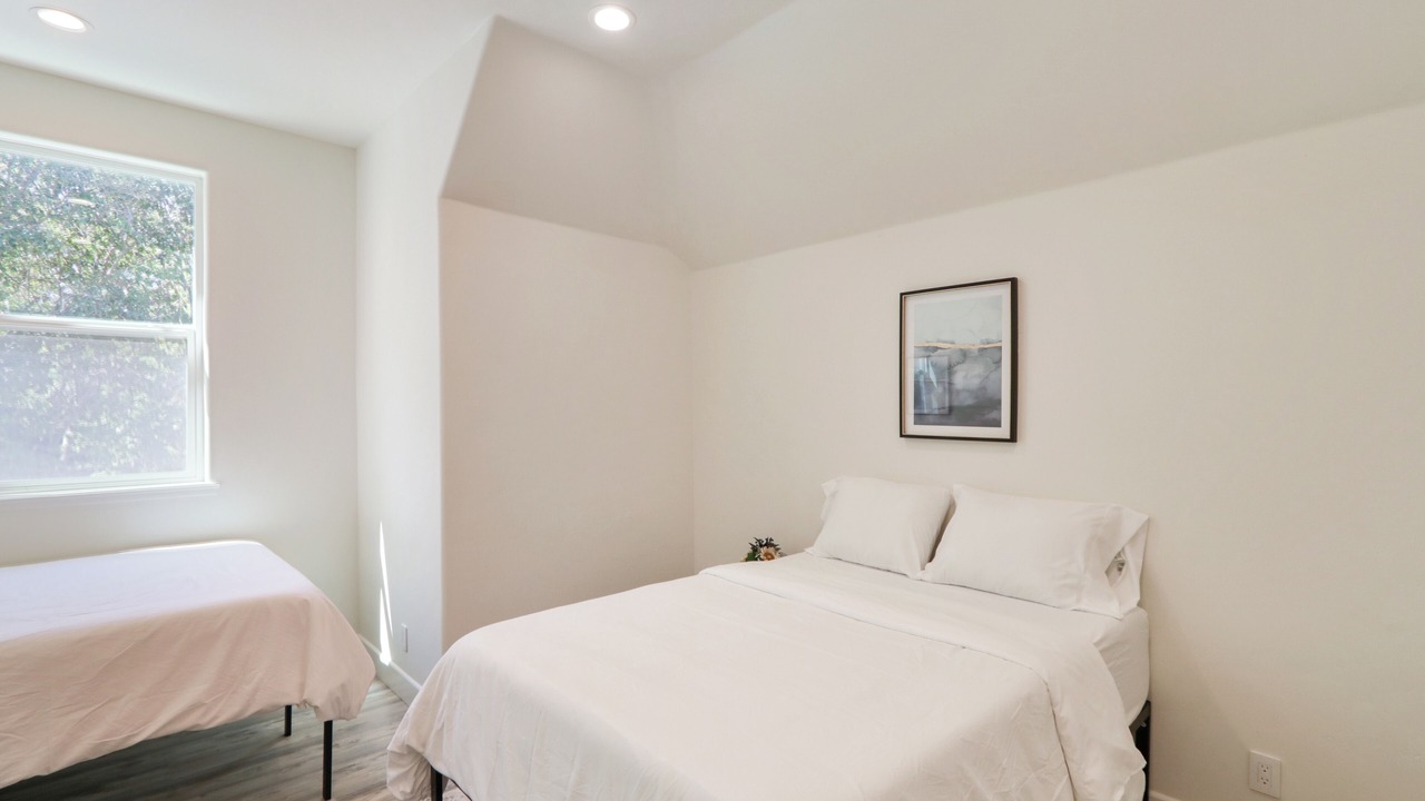 Photo of Bedroom in Central Davis
