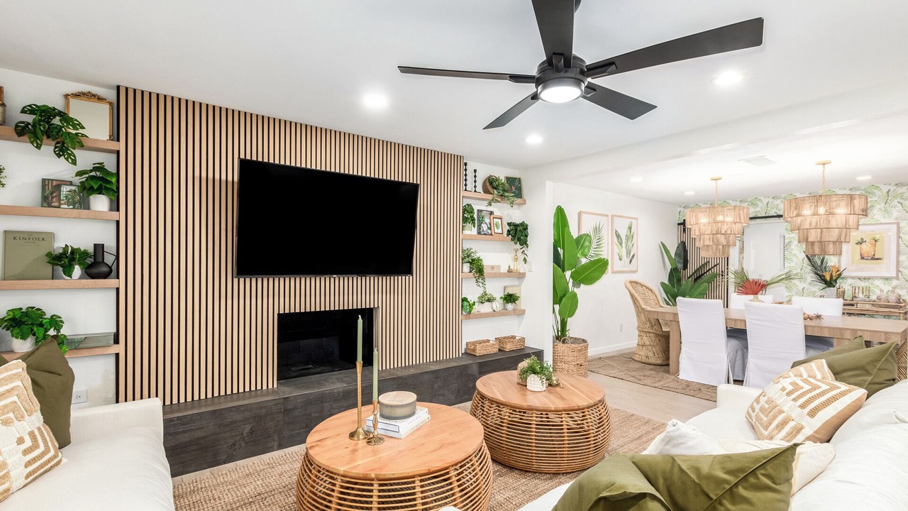 Photo of Livingroom in Scottsdale Estates Nine