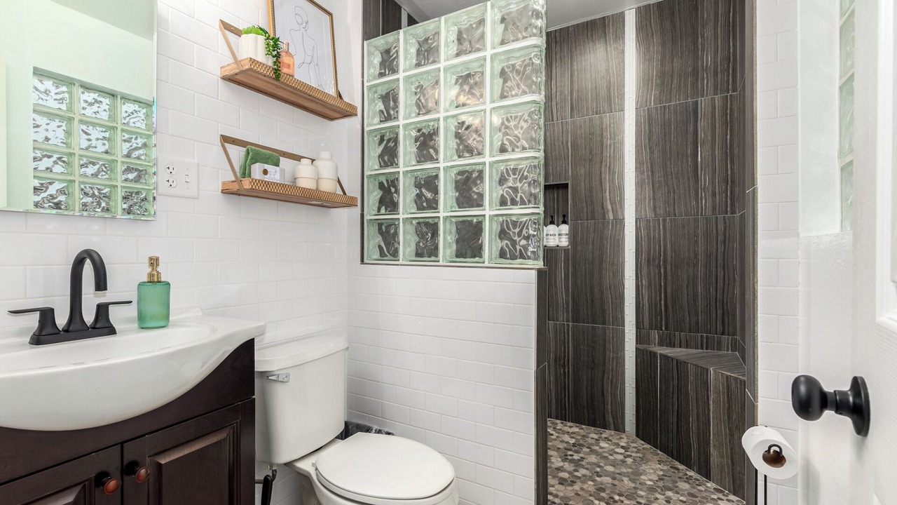 Photo of Bathroom in Scottsdale Estates Nine