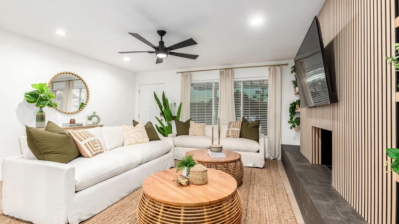 Photo of Livingroom in Scottsdale Estates Nine