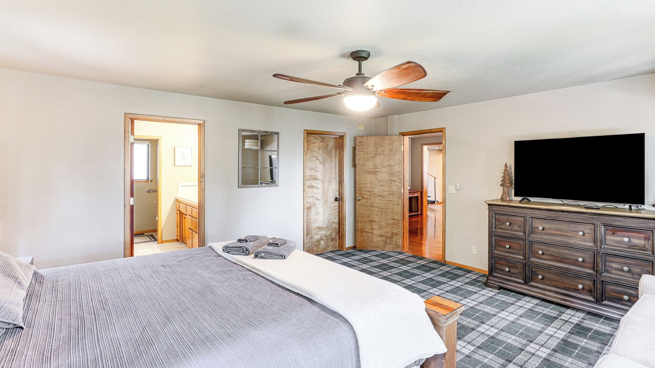Photo of Bedroom in Lake Almanor Country Club
