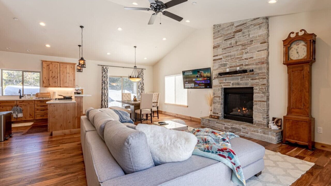 Photo of Livingroom in Tahoe Paradise
