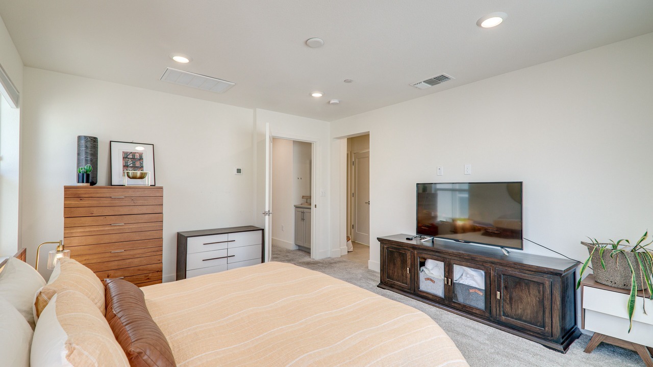 Photo of Bedroom in Newark