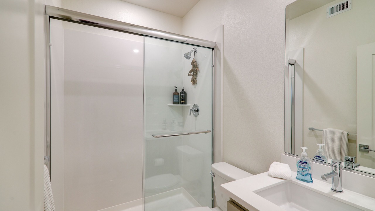 Photo of Bathroom in Newark