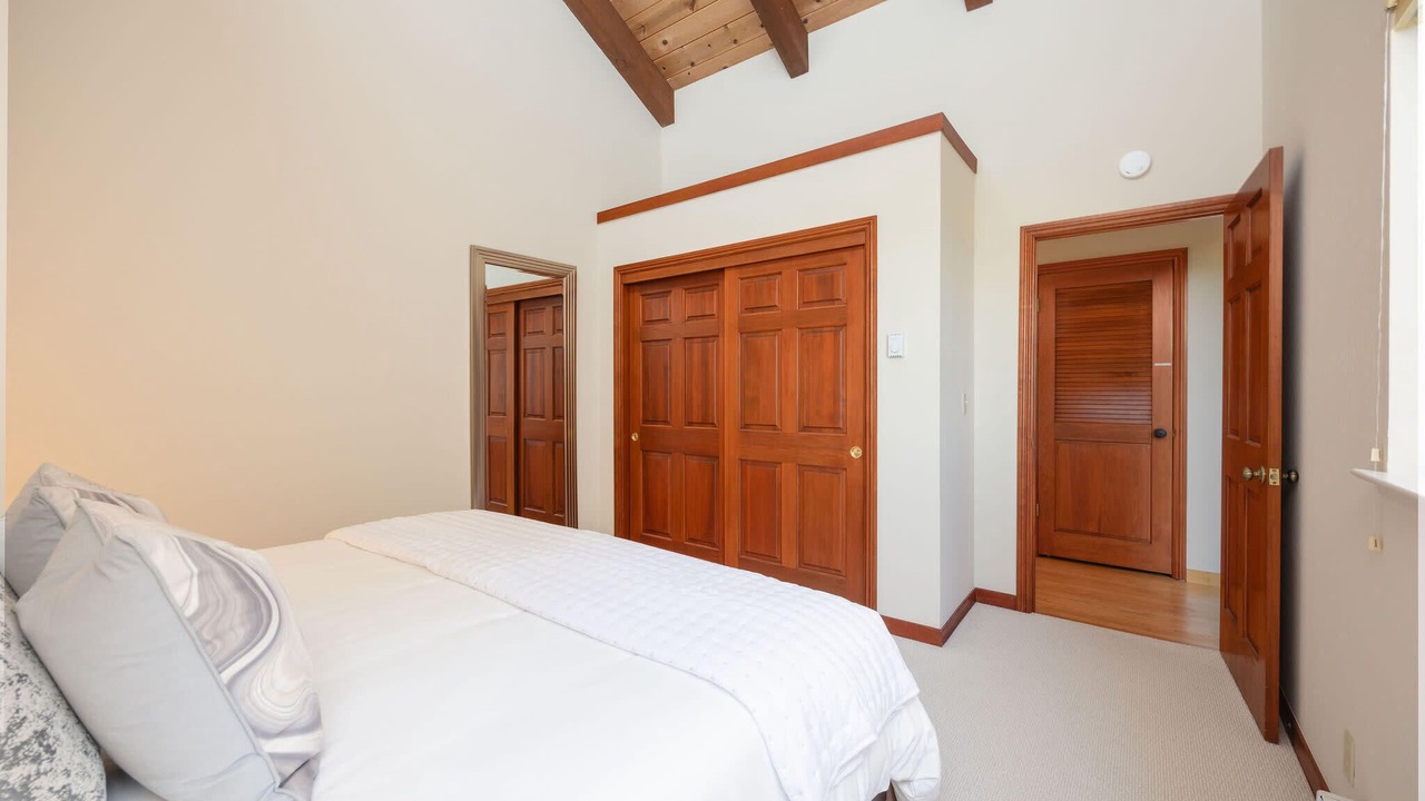 Photo of Bedroom in Moss Beach