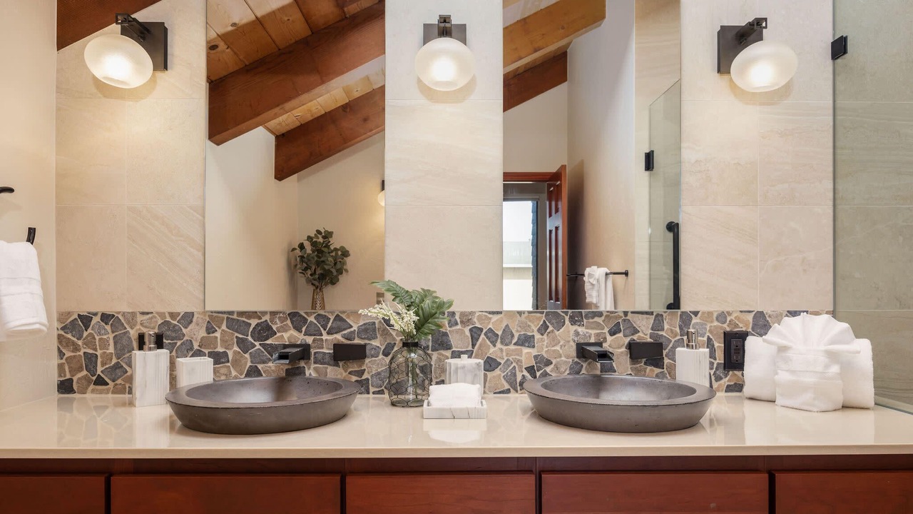 Photo of Bathroom in Moss Beach