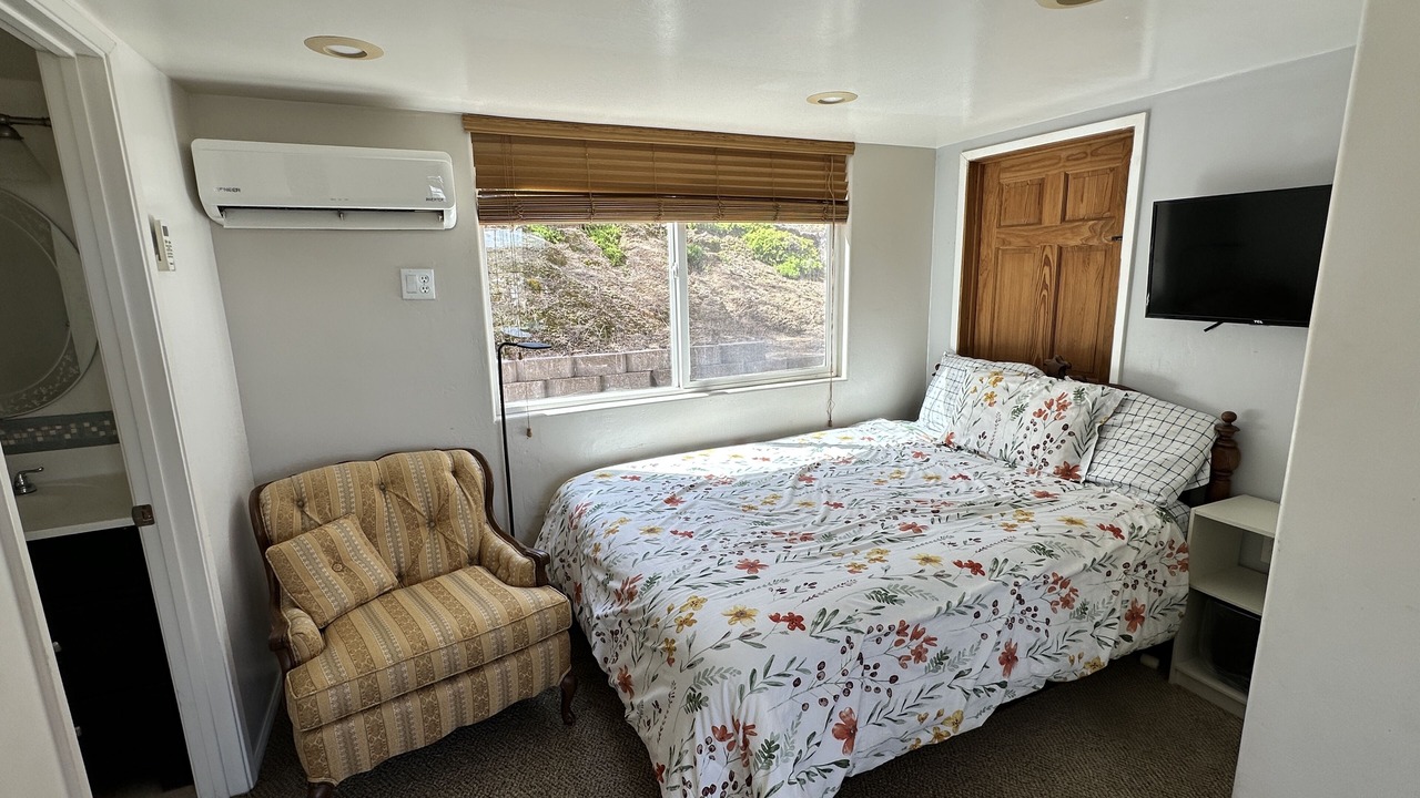 Photo of Bedroom in Winter Gardens