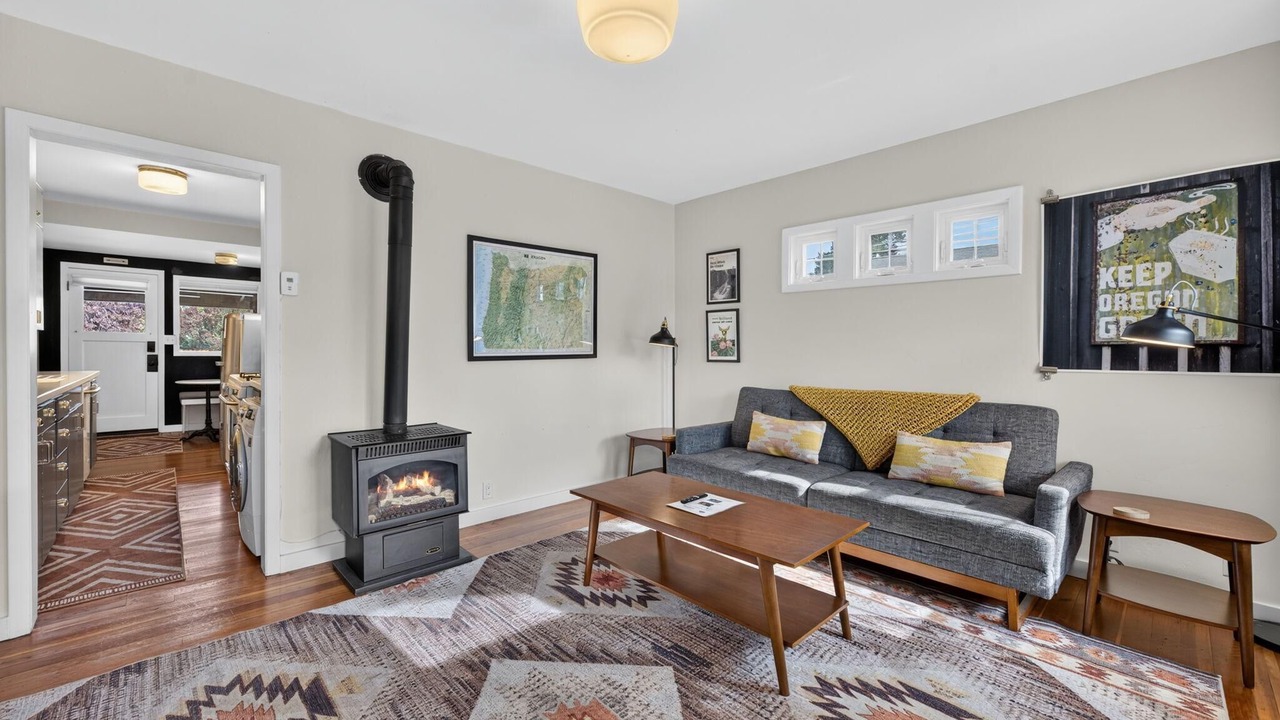 Photo of Livingroom in Old Bend