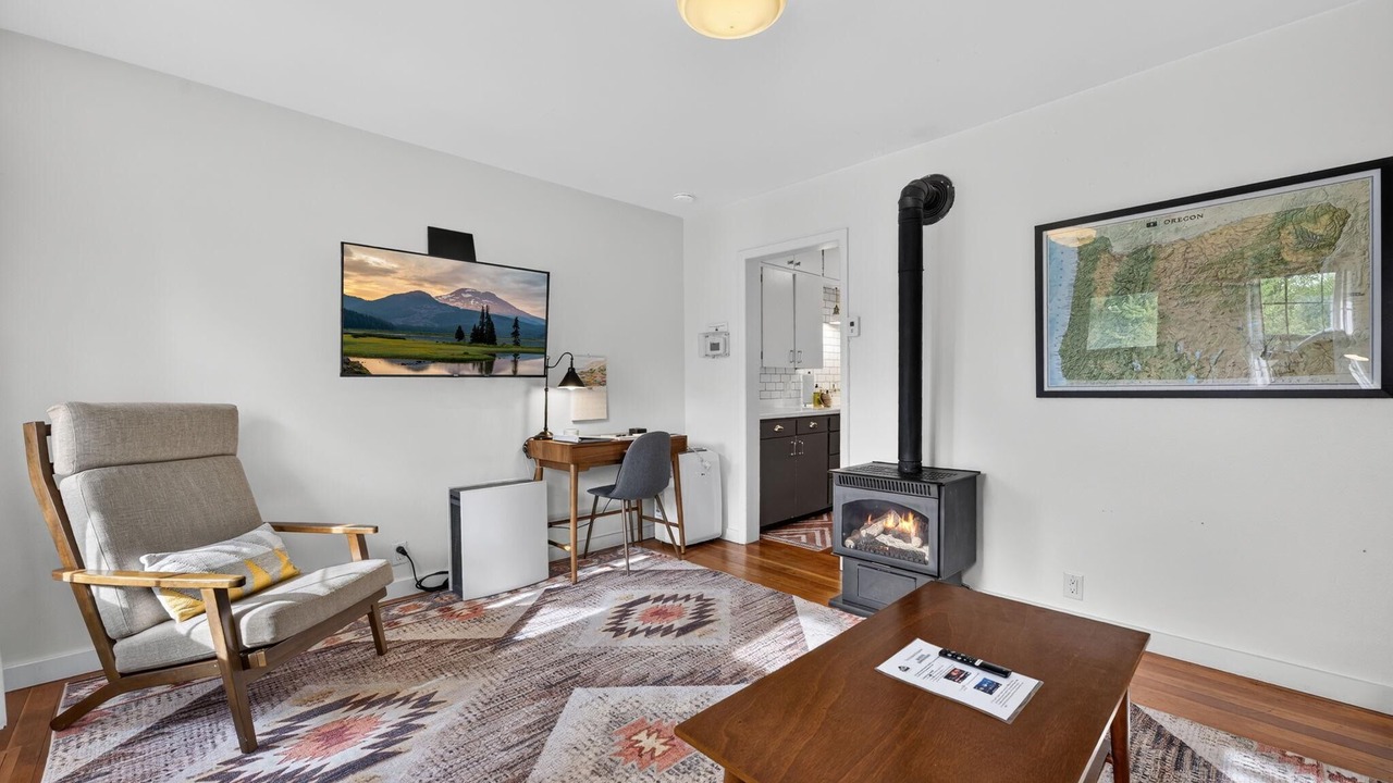 Photo of Livingroom in Old Bend