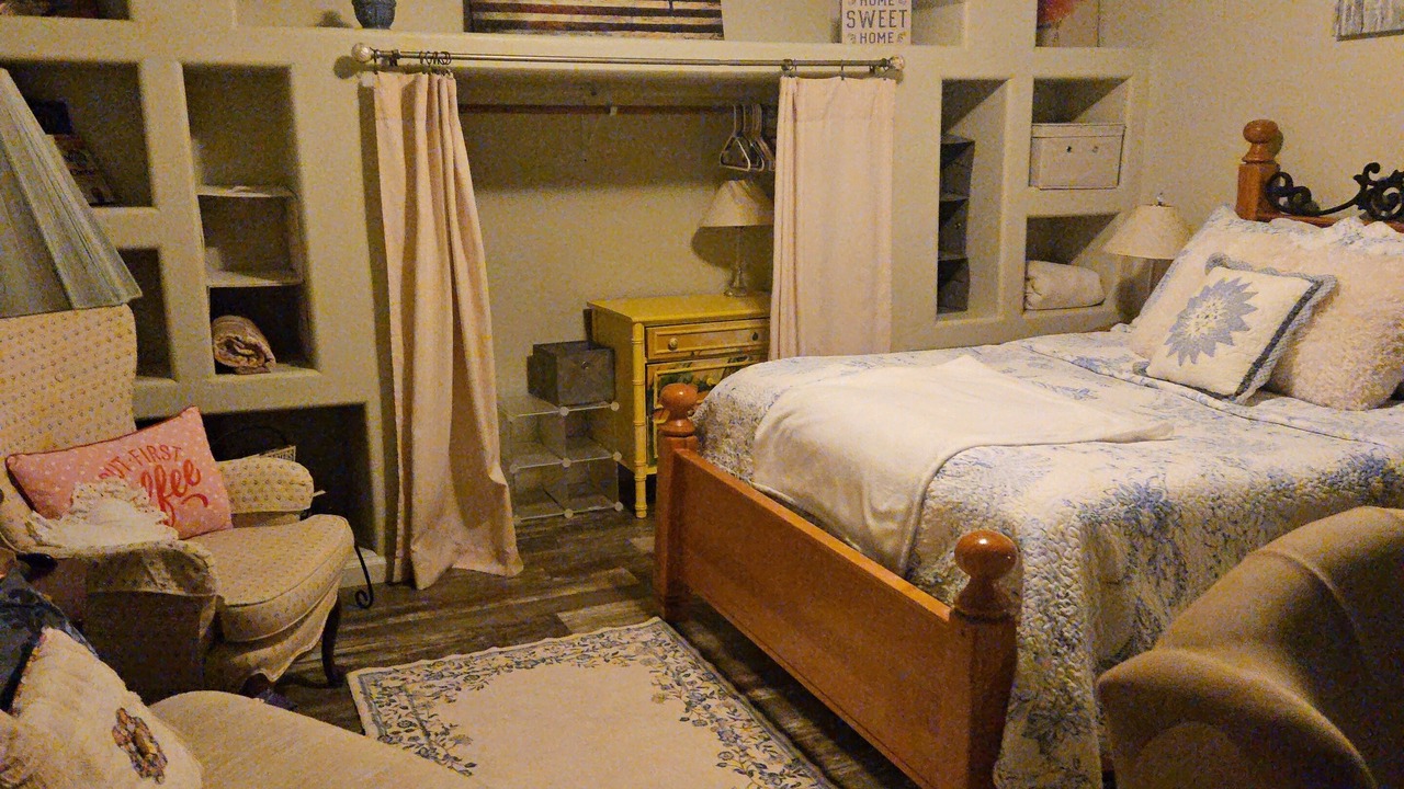 Photo of Bedroom in Prescott Valley Units