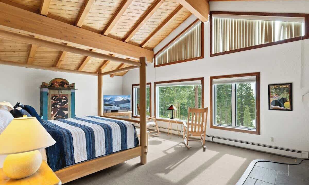 Photo of Bedroom in Dollar Point